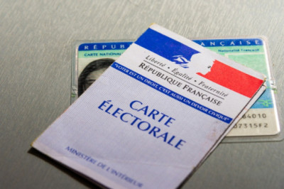 POUR QUI ALLEZ-VOUS VOTER AU SECOND TOUR DES ÉLECTIONS PRÉSIDENTIELLES DE 2022 ? - La voix des jeunes POUR QUI ALLEZ-VOUS VOTER AU SECOND TOUR DES ÉLECTIONS PRÉSIDENTIELLES DE 2022 ?