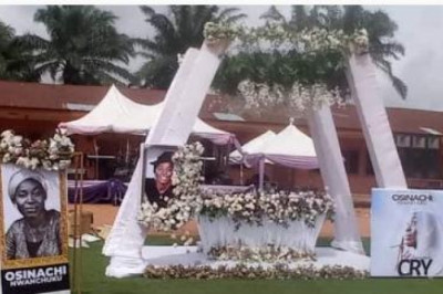 La chanteuse gospel Osinachi Nwachukwu morte des suites de violences conjugales inhumée ce samedi