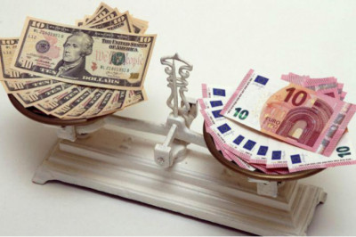 Economie mondiale : L'euro à son plus bas face au dollar depuis près de 20 ans