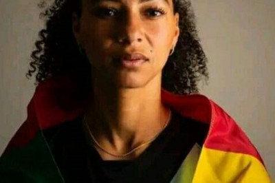 Lionnes Indomptables : Le Pr Mathias Eric Owona Nguini surlive Estelle Johnson jusqu’au ciel!