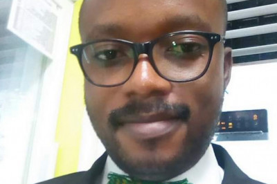 Visite officielle du Président Macron : André Marie Dibamou saccage le dossier  de presse publié par le Cabinet civil