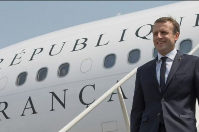 Emmanuel Macron est déjà dans l’avion : Voici le programme détaillé de sa visite officielle au Cameroun