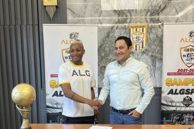 Mercato : Rose Bella signe à  ALG Spor