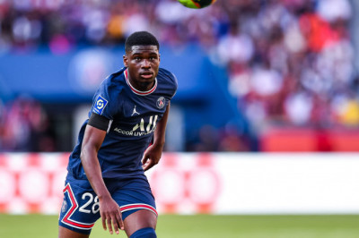 Mercato : Frankfurt wants this Franco-Cameroonian Eric Dîna -Ebimbe