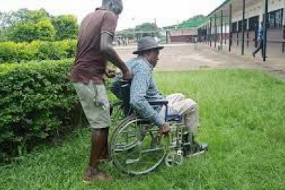 Concours administratifs 2022:  l’État dispense une tranche d’âge de 05 aux personnes handicapées