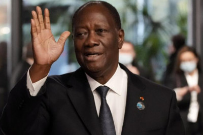 Côte-d’Ivoire : Alassane Ouattara offre 24,5 millions aux familles des militaires retenus au Mali