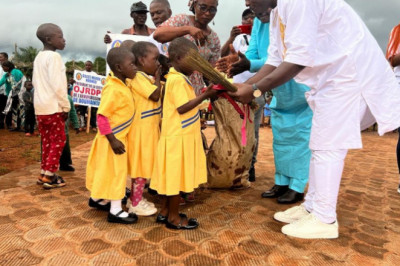 ''Back to School to Doumaintang'' : Le Président Gilles Mekok Ndongo prime plus de 550 élèves