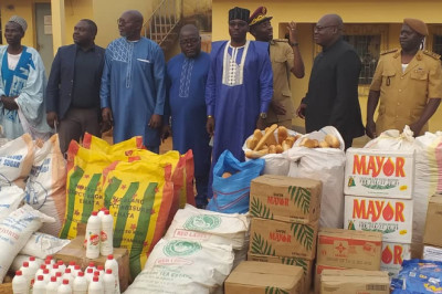 Prison de Meiganga : Abba Harouna fait un impressionnant don aux détenus