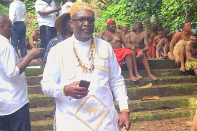 Projet Light Up Fako : Maybelle Boma félicite l’initiative du Dr Molua Smith Becke