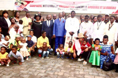 Vaccination contre la rougeole et la rubéole : Coups d’envoi donné à Douala