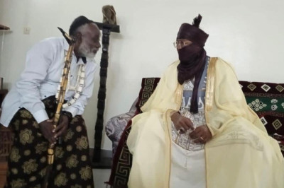 Le Sultan des Bamoun en tournée à Mbanga : une visite sous le signe de l'intégration et du vivre-ensemble