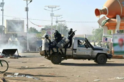 Coup d'État au Niger : le président Bazoum et son gouvernement pris en otage