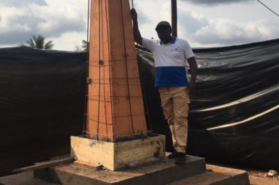 Motcheboum : une stèle en construction dans le groupement Maka