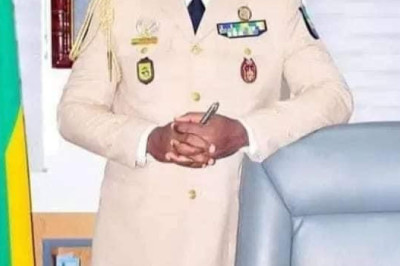 Brice Clothaire Oligui Nguema : L'homme puissant derrière le coup d'État au Gabon? - La voix des jeunes Brice Clothaire Oligui Nguema : L'homme puissant derrière le coup d'État au Gabon?