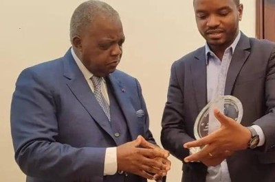 Awards Nationaux de l'Excellence : Le grand jour ! - La voix des jeunes Awards Nationaux de l'Excellence : Le grand jour !