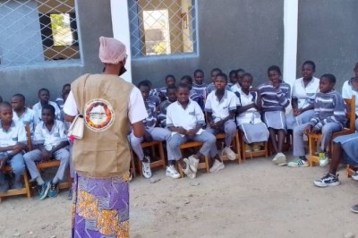 Journée mondiale de lutte contre le sida  AJERED-MT sensibilise la communauté éducative de Mokolo - La voix des jeunes Journée mondiale de lutte contre le sida  AJERED-MT sensibilise la communauté éducative de Mokolo