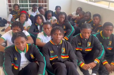« Rendez-nous notre coach ! » : les Lionnes U17 demandent le retour de leur entraîneur Joseph Ndoko